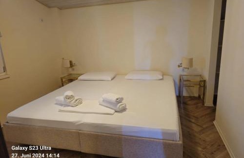 Shengjin Apartment | Hotel Albani