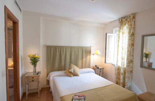 Santa Cruz Hotel | Hotel Alcántara