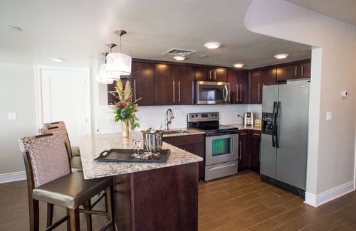 Historic Rapid City Hotel | Hotel Alex Johnson Rapid City, Curio Collection by Hilton