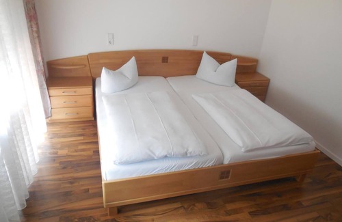 Hechtsheim Hotel | Hotel Am Hechenberg