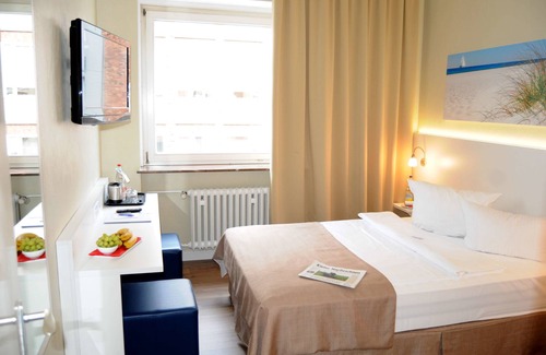 Kiel Hotel | Hotel am Kieler Schloss Kiel by Première Classe