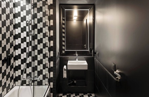 Friedrichshain-Kreuzberg Hotel | Hotel AMANO East Side