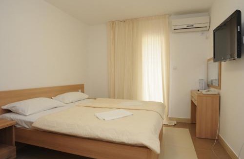 Becici Hotel | Hotel Anita