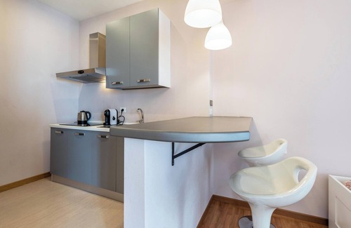 Toscolano Maderno Apartment | Hotel Apartment "Gardasol Superior 1 Vista Lago" with Lake View, Pool & Wi-Fi