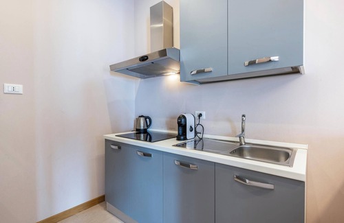 Toscolano Maderno Apartment | Hotel Apartment "Gardasol Superior 1 Vista Lago" with Lake View, Pool & Wi-Fi