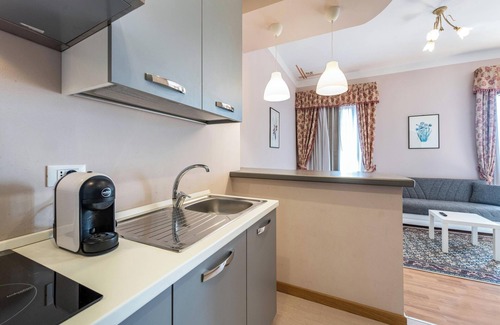 Toscolano Maderno Apartment | Hotel Apartment "Gardasol Superior 1 Vista Lago" with Lake View, Pool & Wi-Fi