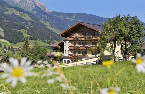 Dorfgastein House | Hotel apartment Schuhflicker with shower, WC - Untermüllnergut, Landhotel