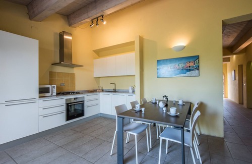 Trequanda House | Hotel Apartment "Villa Limone" with Shared Pool & Wi-Fi