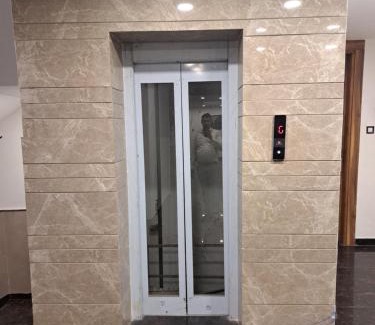 New Delhi House | Hotel AR Inn