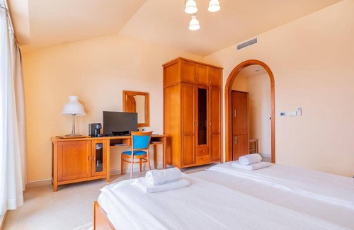 Tribunj Bed & Breakfast | Hotel Arcadium Deluxe double room with sea view