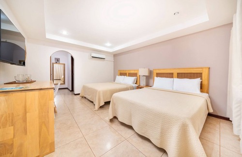 Tamarindo Hotel | Hotel Arco Iris