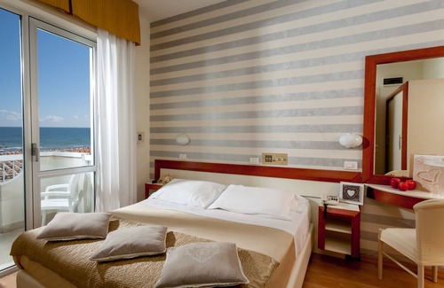 Marina Centro Hotel | Hotel Aristeo Rimini S.R.L