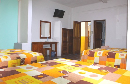 Crucecita Hotel | Hotel Arrecife Plus