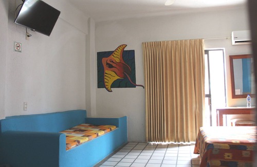 Crucecita Hotel | Hotel Arrecife Plus