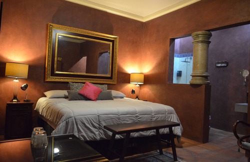 Colima Hotel | Hotel&Art Gallery Casona de los Milagros