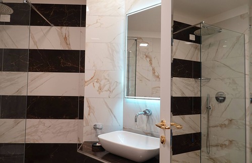 Historical Center Hotel | Hotel Art Resort Galleria Umberto