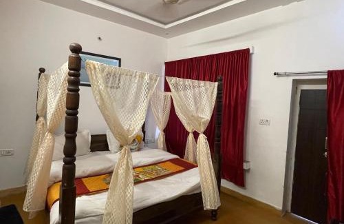 Amar Sagar Pol Hotel | Hotel Aryan Villa