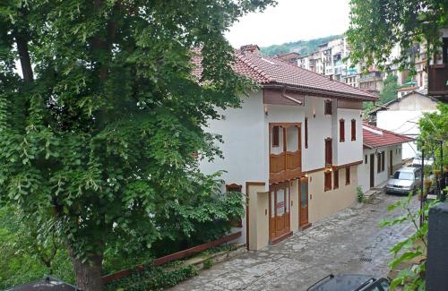 Veliko Tarnovo Hotel | Hotel Asenevtsi