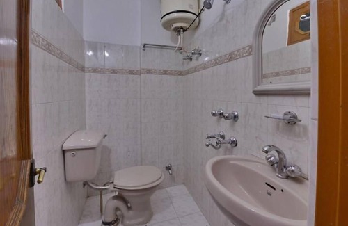 Kandaghat Hotel | Hotel Ashish Inn