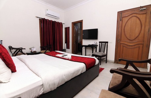 Noida House | Hotel Ashray Noida