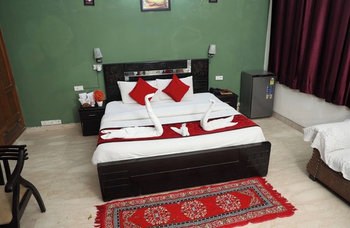 Noida House | Hotel Ashray Noida