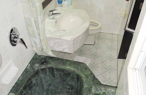 Capitol Site Hotel | Hotel Asia