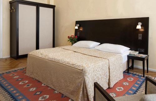 Innere Stadt Hotel | Hotel Astoria Vienna, Curio Collection by Hilton