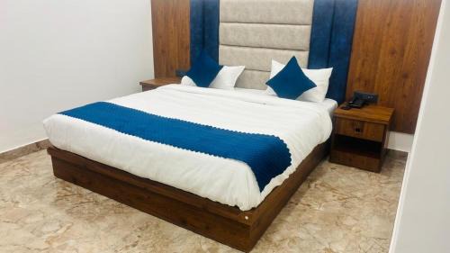 Etmadpur Hotel | Hotel AU Villa-Just 2km Away From TajMahal