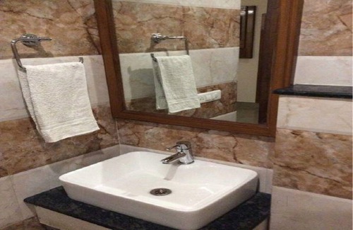 Police Bazar Hotel | Hotel Aura