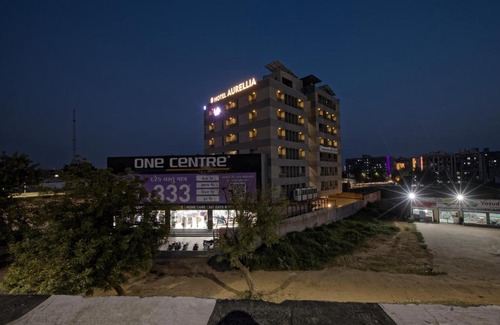 Sarkhej Hotel | HOTEL AURELLIA