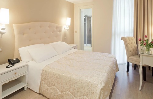 Pavia Hotel | Hotel Aurora