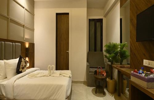 Agra Hotel | Hotel Avalon Palms Agra