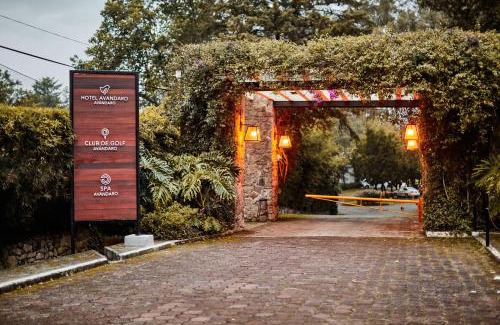 Valle de Bravo Resort | Hotel Avandaro Golf & Spa Resort