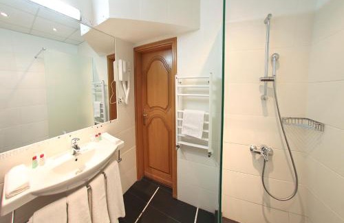Plovdiv Hotel | Hotel Avion - Self check in