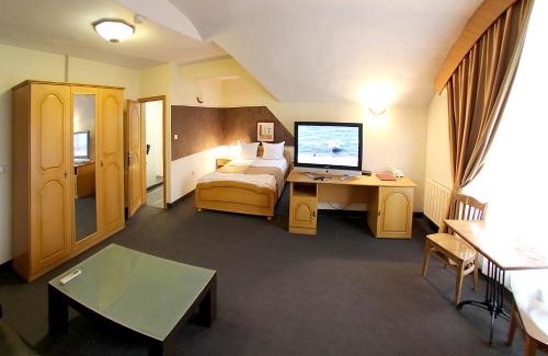 Plovdiv Hotel | Hotel Avion - Self check in