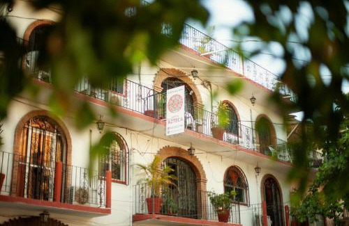 Emiliano Zapata Hotel | Hotel Azteca