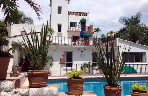 Cuernavaca Hotel | Hotel Bajo el Volcan