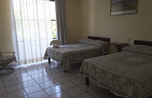 L Hotel | Hotel Balcon Gueela