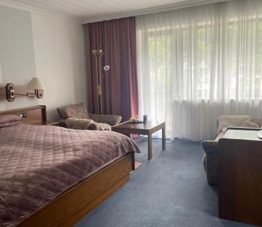 Balduinstein Hotel | Hotel Balduin - Natur & Flussblick