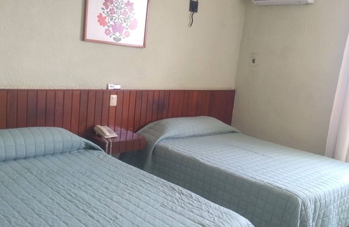Downtown Cancun Hotel | Hotel Batab
