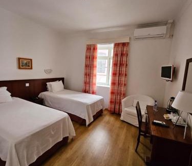 Angra do Heroismo Hotel | Hotel Beira Mar
