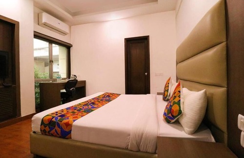 New Delhi Hotel | Hotel Bel Morris