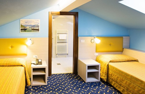 Torbole sul Garda Hotel | Hotel Benaco