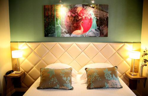 Quartier du Faubourg-Montmartre Hotel | Hotel Best Western Anjou Lafayette