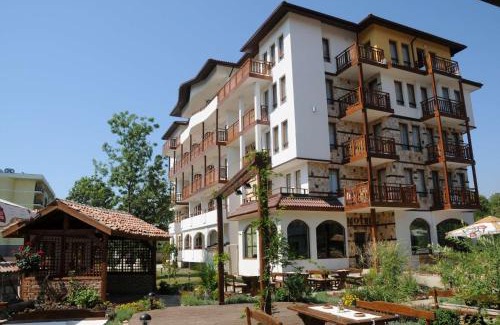 Saints Constantine and Helena Hotel | Hotel Hanat