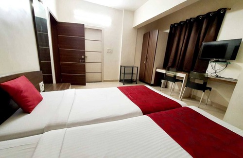 Pune Hotel | Hotel Bhooshan Airport road