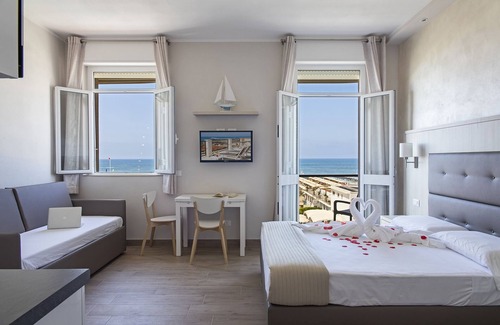 Lido di Camaiore Hotel | Hotel Biagi