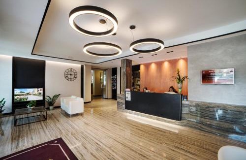 Garda Hotel | Hotel Bisesti *S