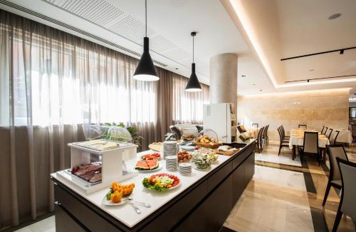 Garda Hotel | Hotel Bisesti *S