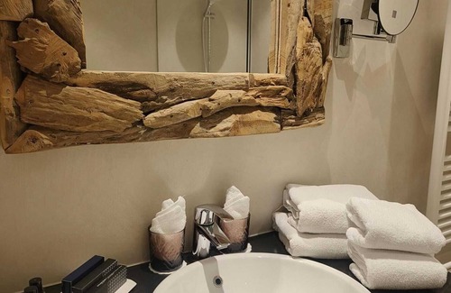 Historical Center Bruges Hotel | Hotel Biskajer by CW Hotel Collection - Adults Only